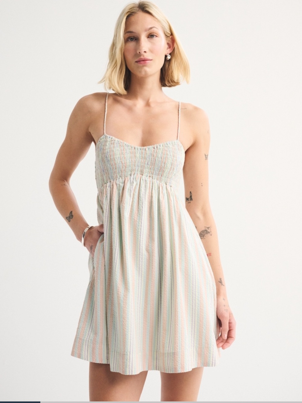 Abercrombie & Fitch smocked sweetheart mini dress in small petite